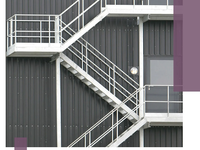 Изготовление и монтаж пожарных лестниц в Белове быстро и надежно