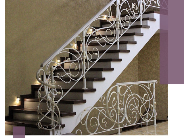 Кованые лестницы под ключ в Белове — изготовление и монтаж
