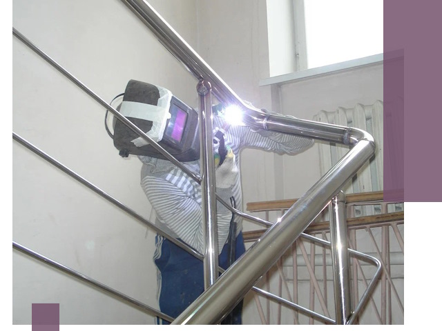 Монтаж перил и ограждений качественно в Белове