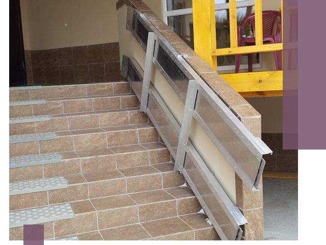 Откидные пандусы под ключ в Белове — монтаж и демонтаж