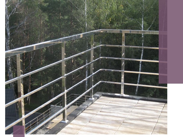 Парапеты из нержавеющей стали в Белове — изготовление и монтаж