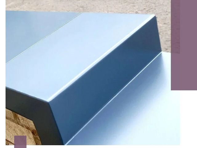 Крышки на парапет в Белове: изготовление и монтаж под ключ